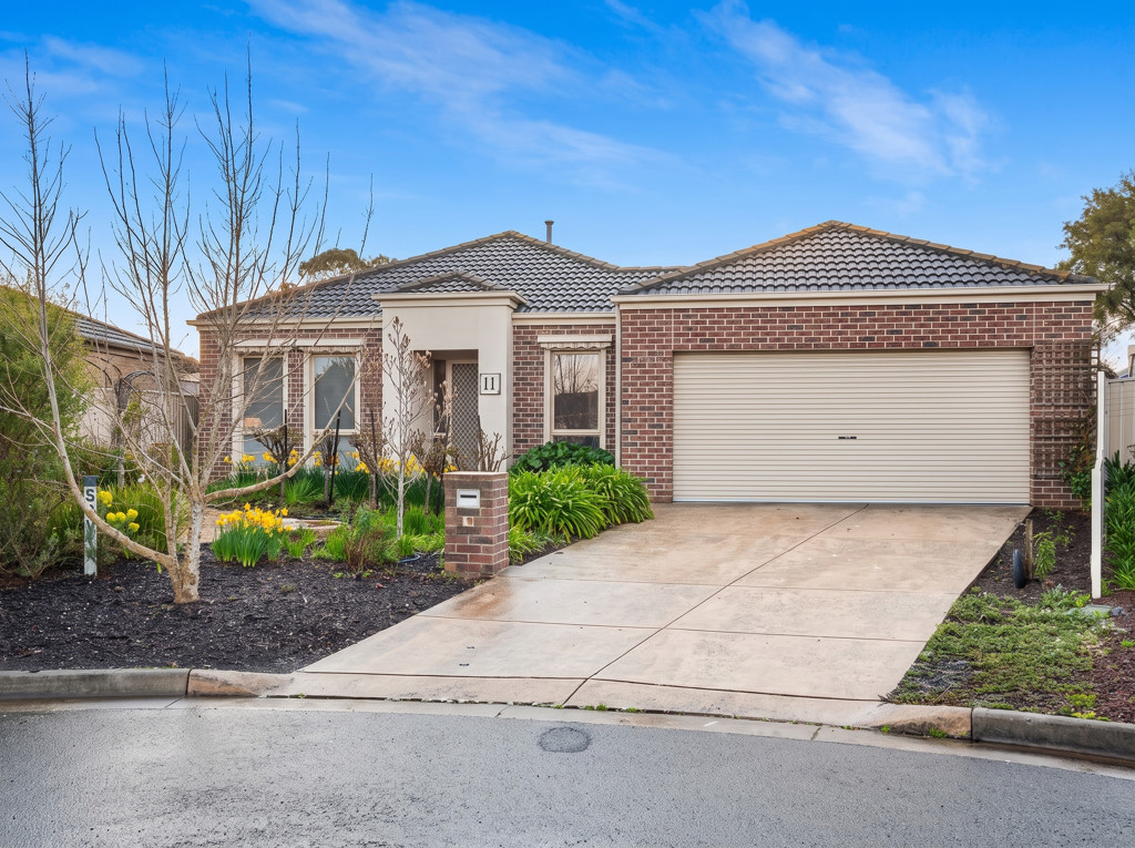 11 Jess Way, Sebastopol VIC, a brick family home sold with Unreserved Plus