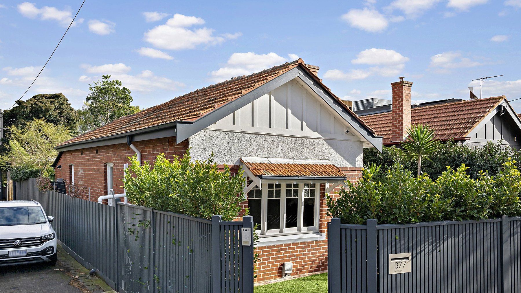 377 Barkly Street, Elwood VIC, sold at auction with Unreserved